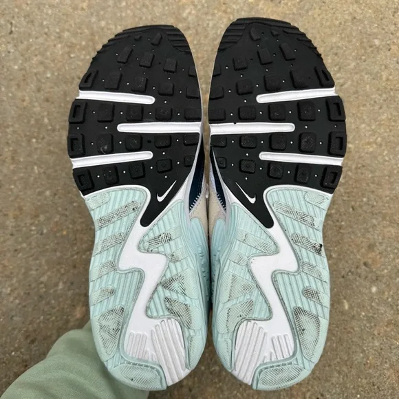 Nike Air Max Excee Shoes Women’s 9 White Glacier Blue Sneaker Active Gym Walking - Picture 8 of 8